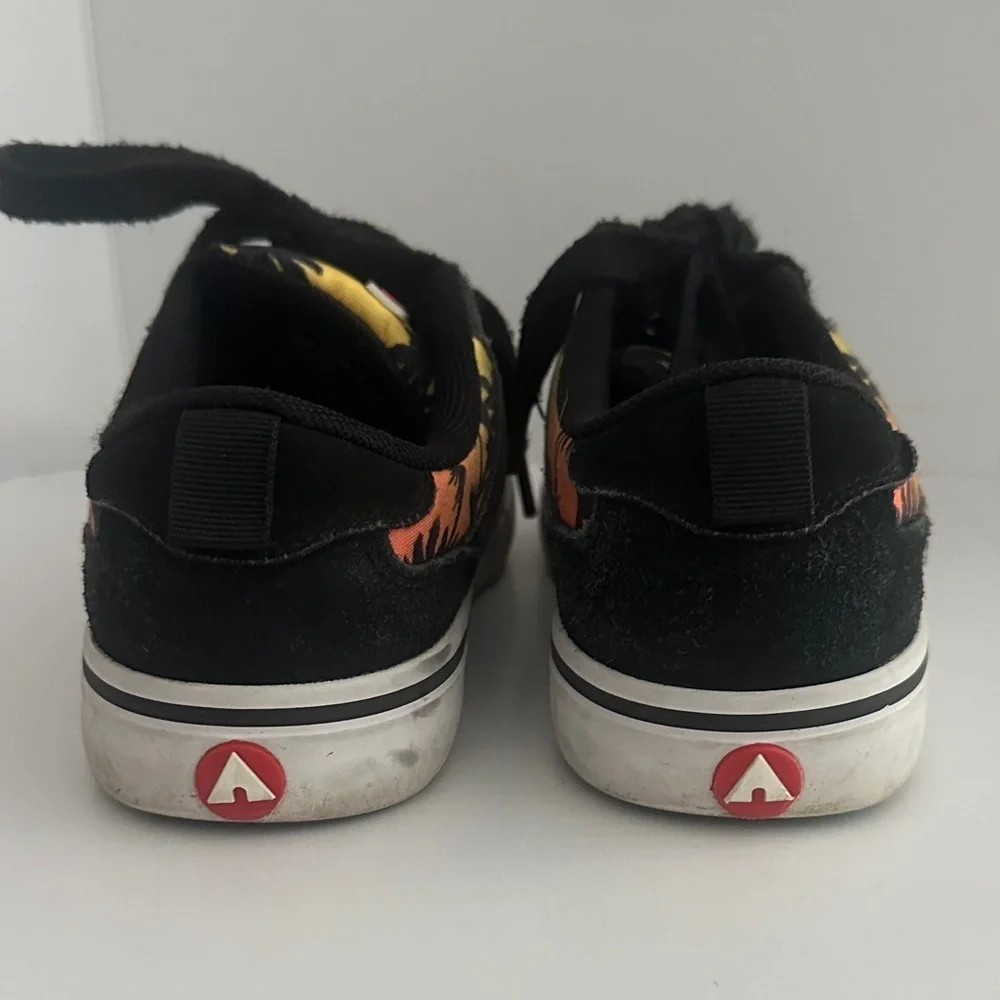 Airwalk Kids Black and Vibrant Palm Sneakers Size 2